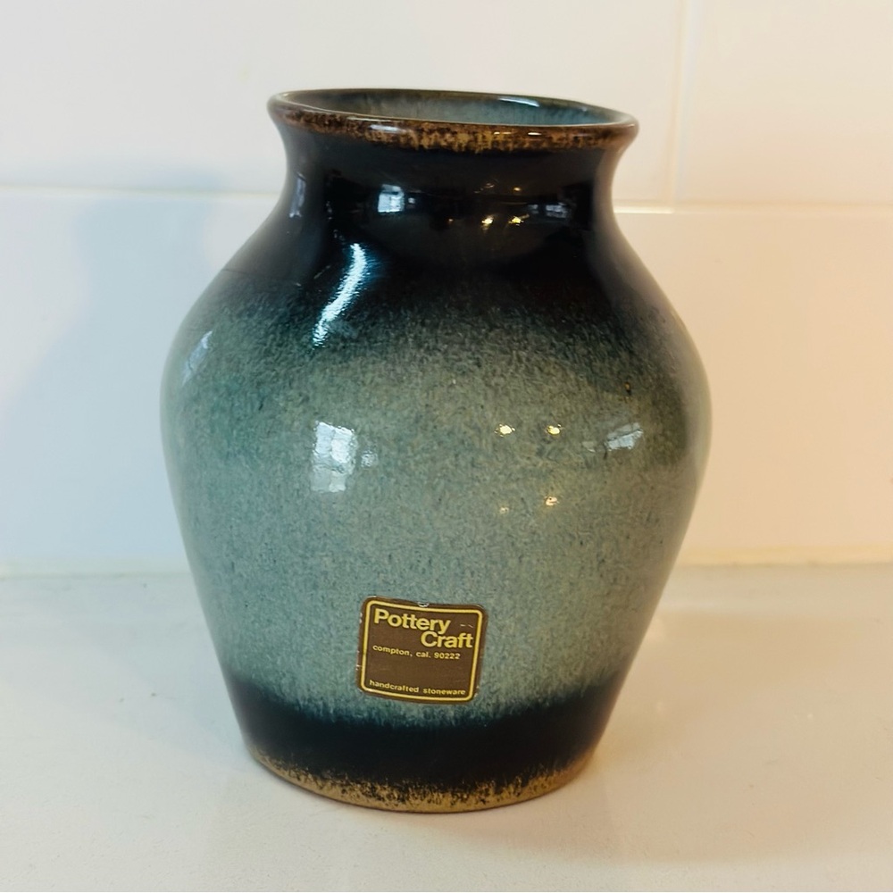 Vintage Pottery Craft USA, Robert Maxwell Vase  6” High